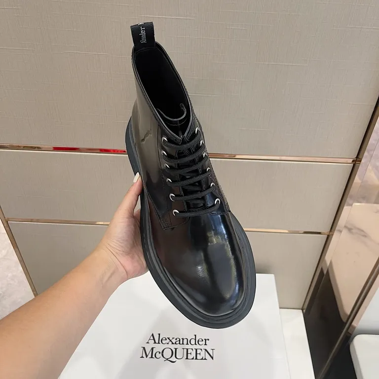 Alexander McQueen Shoe 